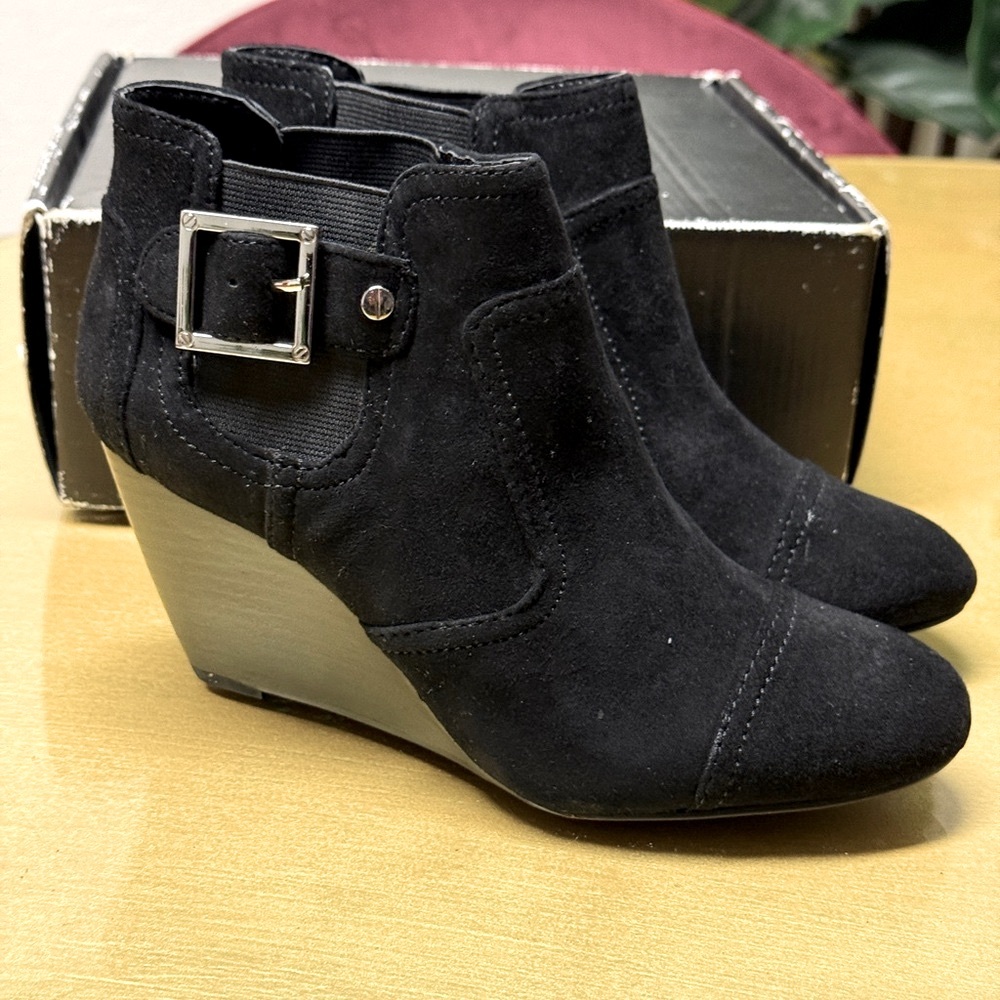 New Marco Santi Black Wedge Suede Booties